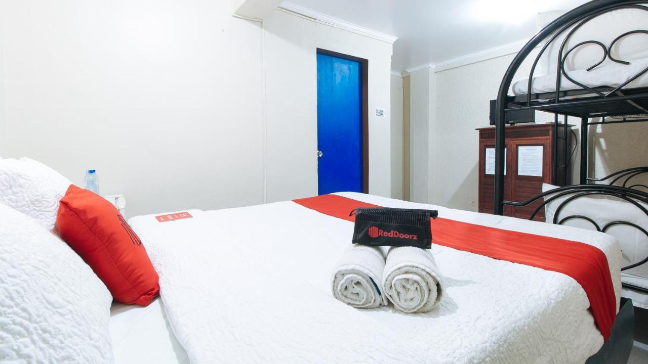 Reddoorz Plus At Lagoon Resort Zambales Olongapo City Exteriör bild