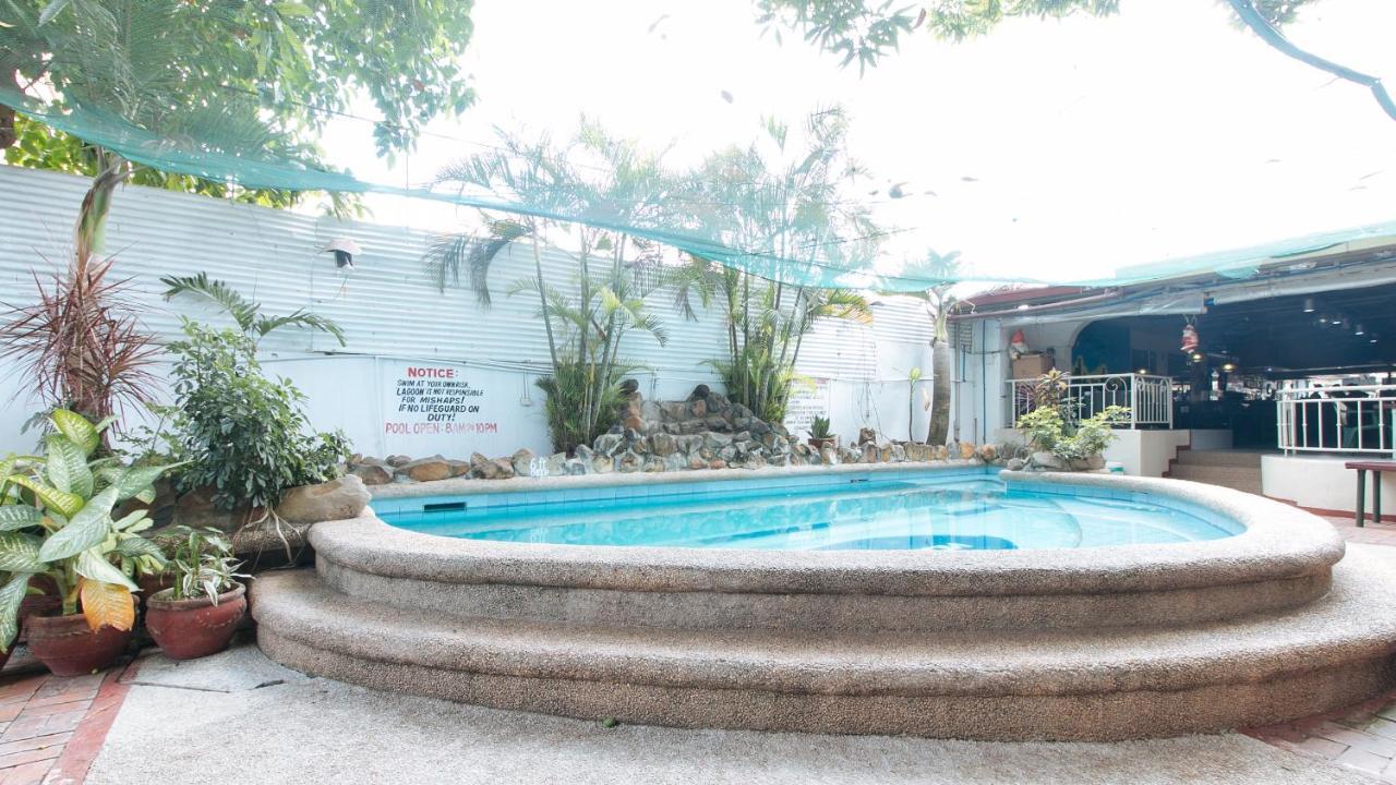 Reddoorz Plus At Lagoon Resort Zambales Olongapo City Exteriör bild